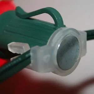 500 Magnetic Christmas Light Clips for both C7 and C9 Cords SPT-1