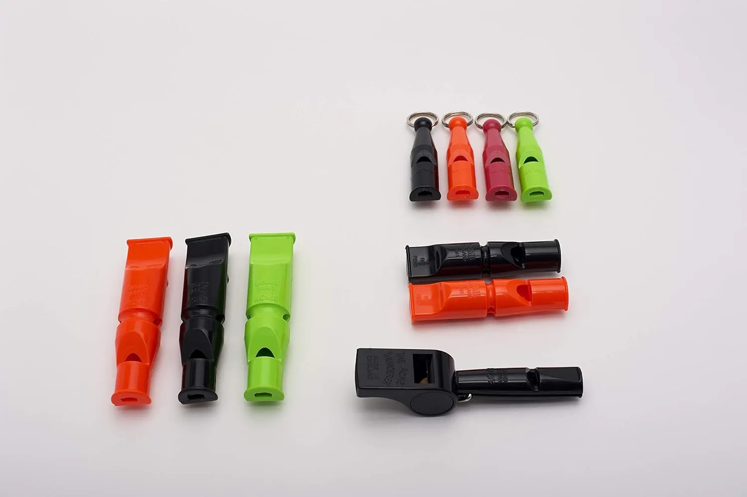 ACME genuine Pro Trialler Gun Dog Whistle no. 212. BPA free plastic. Holds its frequency. Great all-rounder. Good for distance and heavy cover. 110dBA. Disobedient and hard of hearing dogs (Black)
