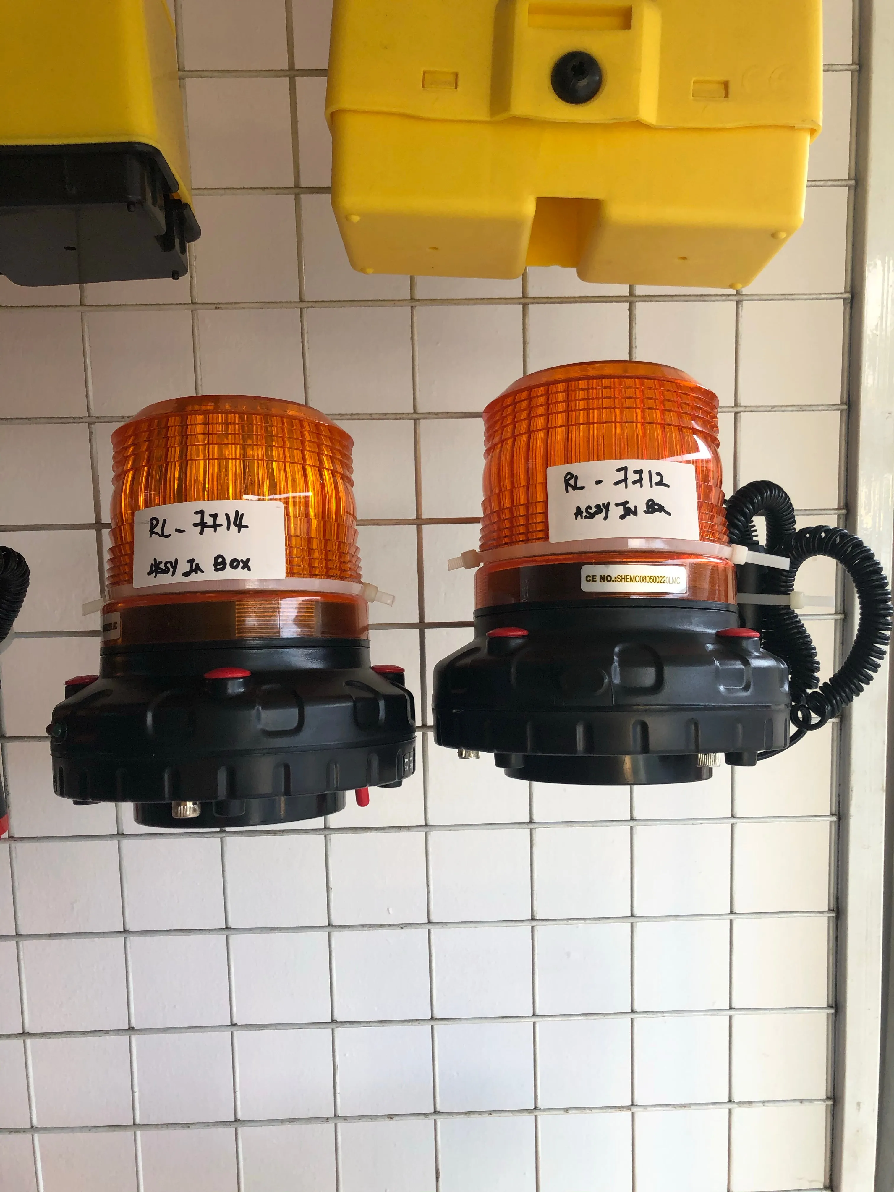 AIKO Yellow LED Revolving Warning Light with Magnetic Base and Car Plug | Model : RL-7712