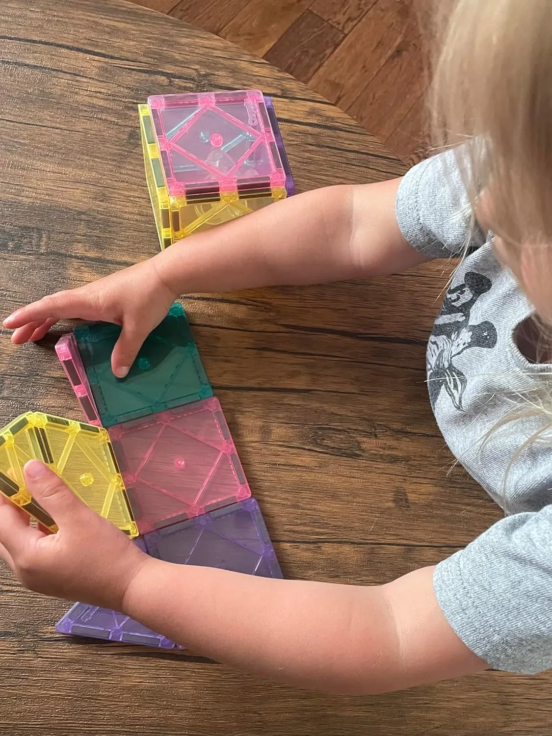 CreateOn Crayola Magnetic Tiles, Building Set for Kids, Magnetic Building Toys for Kids, STEM Travel, Gift for Boys and Girls Ages 3 , 14-Piece Set (Pastel)