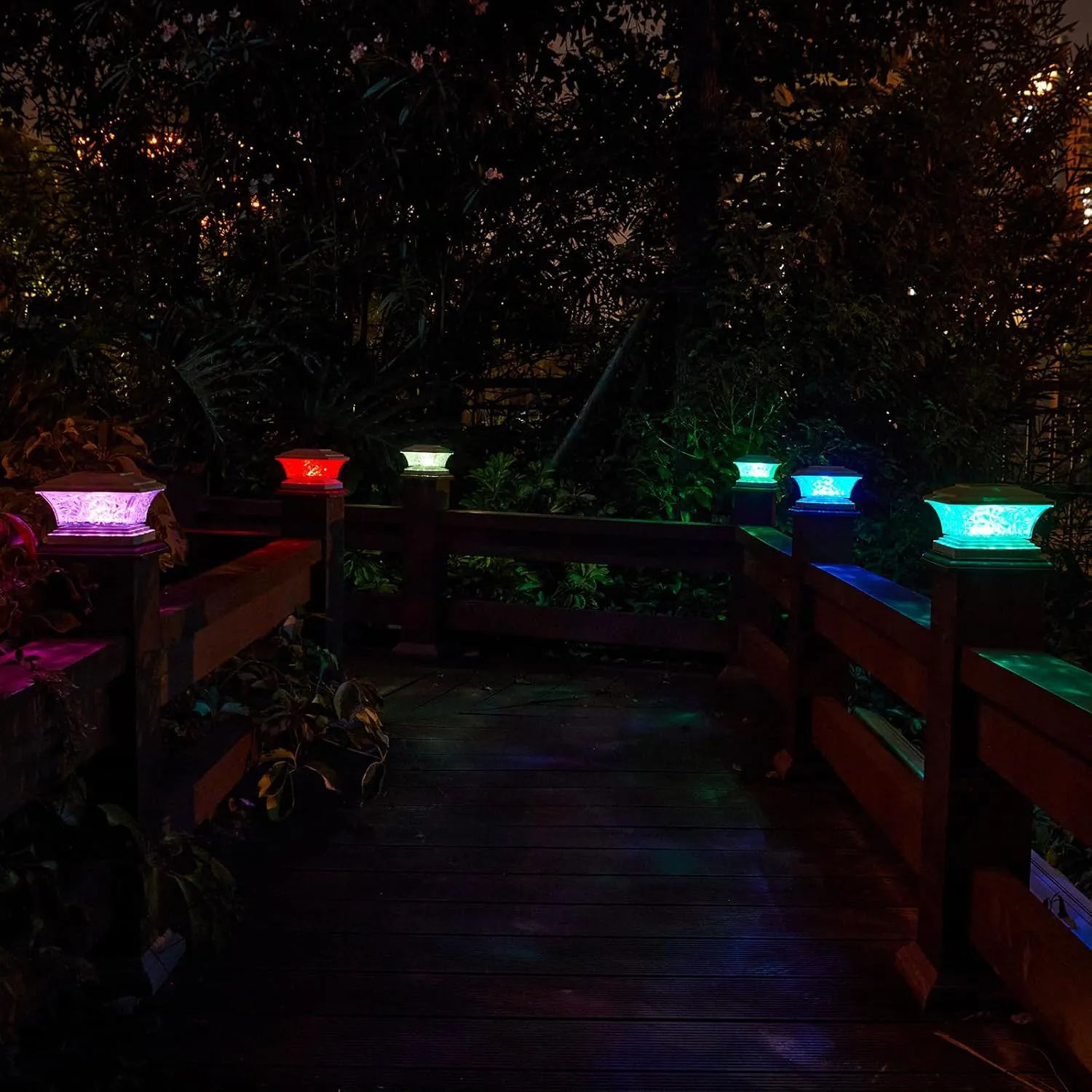 HUYIENO Solar Post Cap Lights Outdoor LED Lighting Deck Fence Cap Light Two Light Modes Bright White/Color Cyclin Suitable for 4x4 Vinyl Posts (White, 6pk)