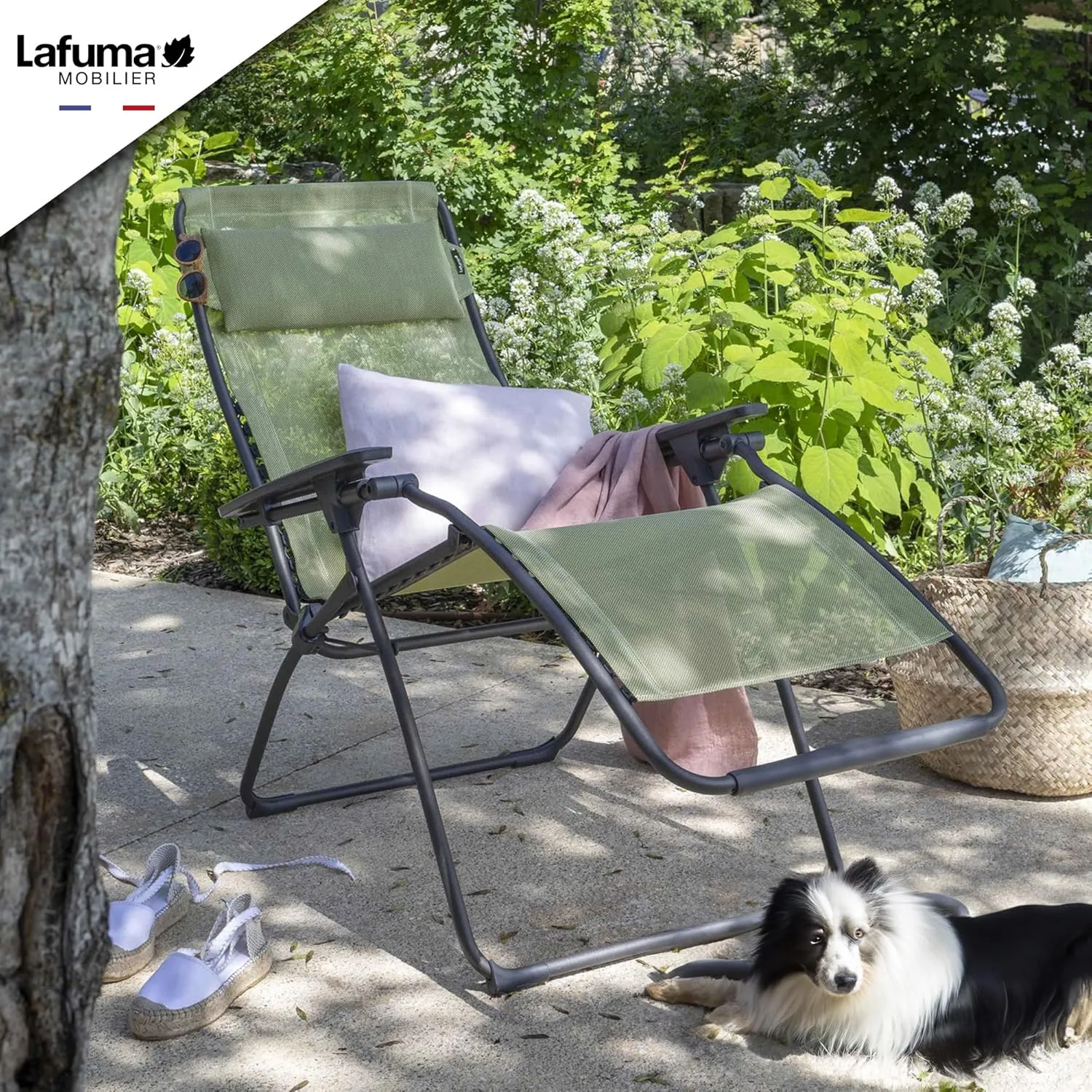 Lafuma Futura Series Patio and Poolside Zero Gravity Outdoor Lounge Recliner Chair with Adjustable and Removable Headrest, Moss Green