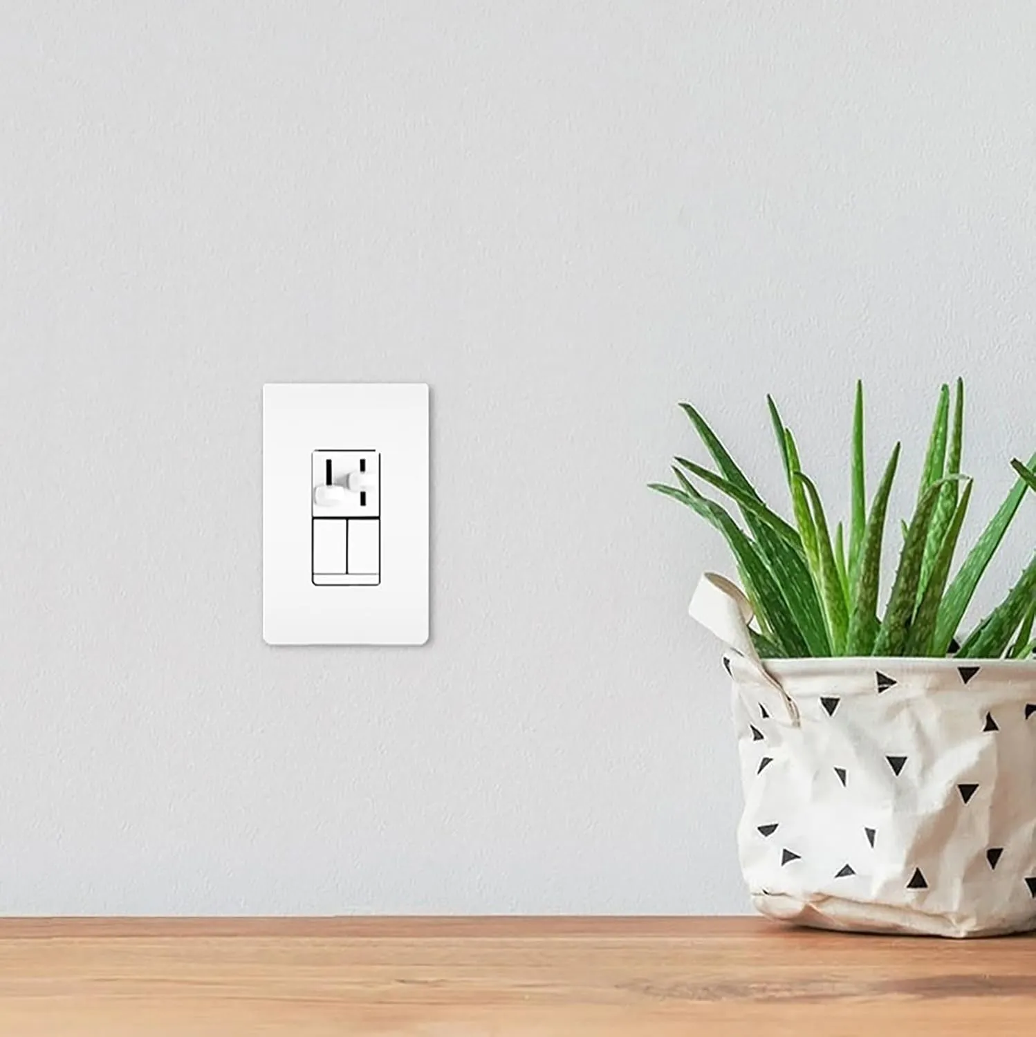 Legrand Pass & Seymour LSCLDC163PWCCV4 450W LS Series Preset Dimmer Light Switch for Dimmable LED and CFL Bulbs Plus 1.6A Fan Control, Single Pole/3-Way, White (1 Count)