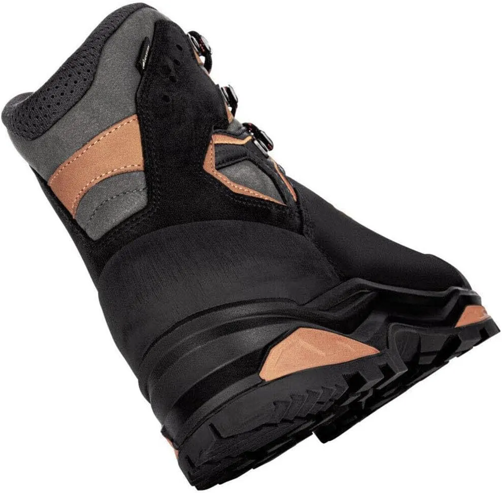 LOWA Camino EVO GTX Medium Boots