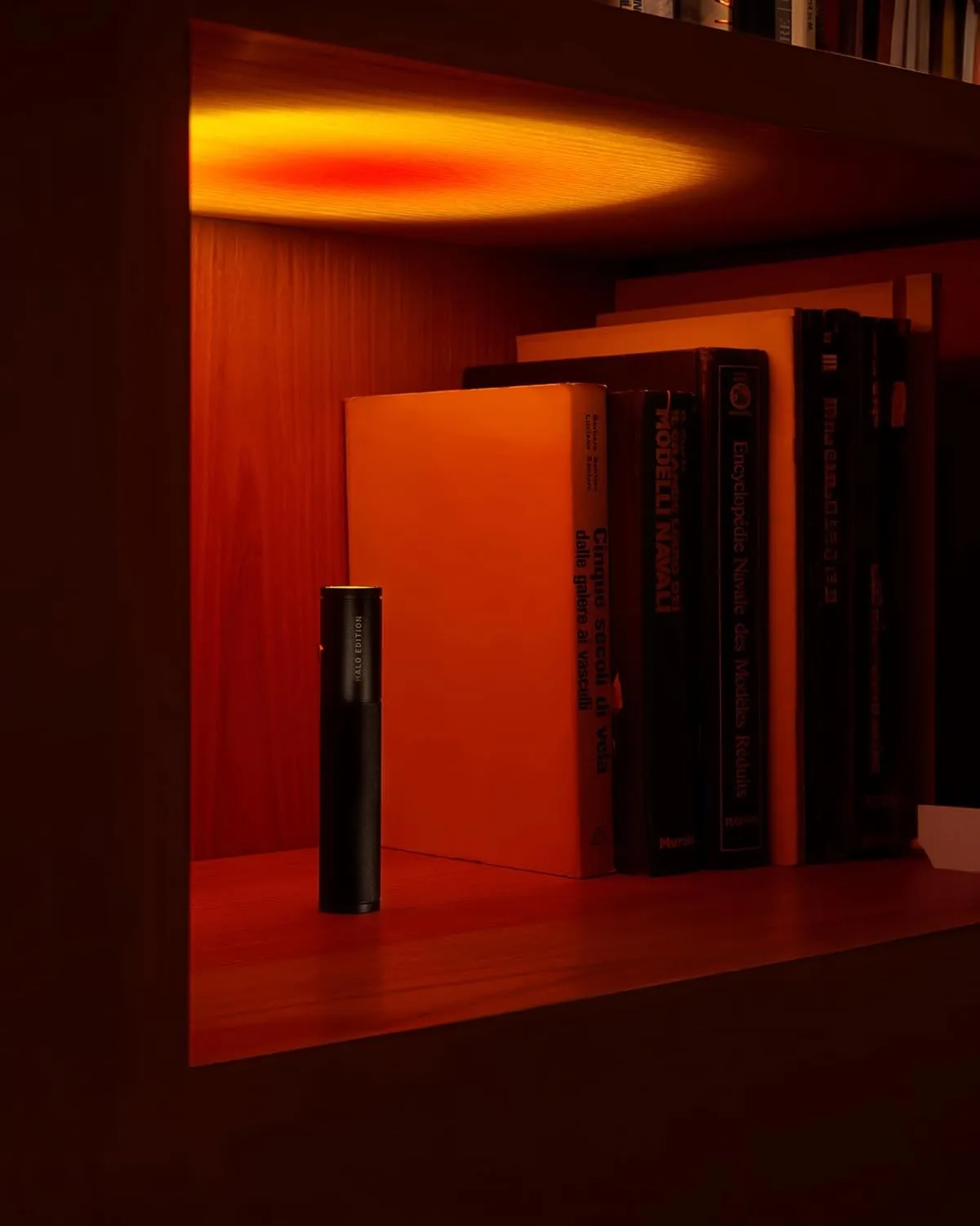 Mag 2 Sunset Lamp - The Original - Portable Battery Light, Designed by Mandalaki in Italy, Dimmable LED Lamp, Flashlight, Magnetic System, USB-C Cable, Suspension Kit, IP54, 142x28 mm