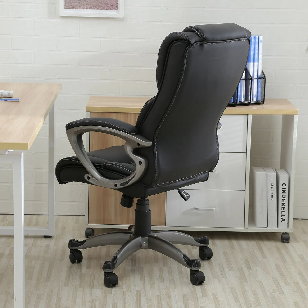 Office Desk Chair - Ergonomic High Back Executive Chair - Black