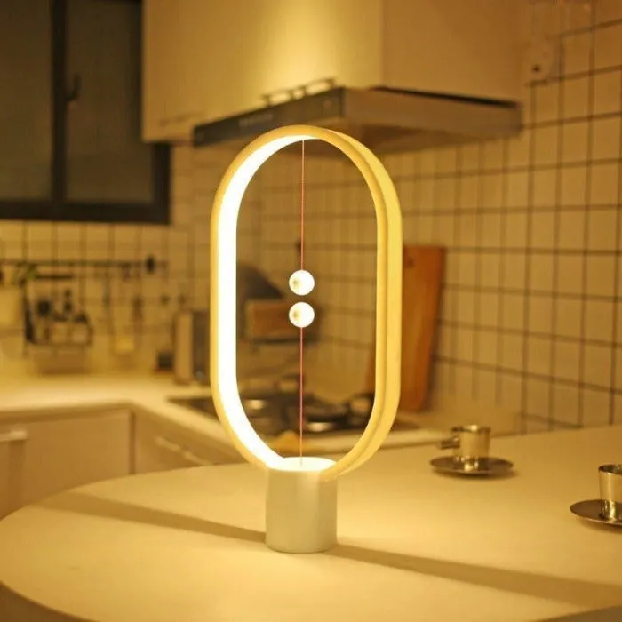 Rynx | Three Magnetic Table Lamp
