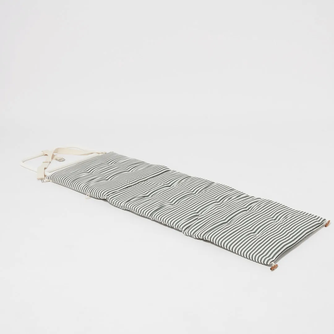 Sunnylife / Reclining Beach Chair - The Vacay Olive